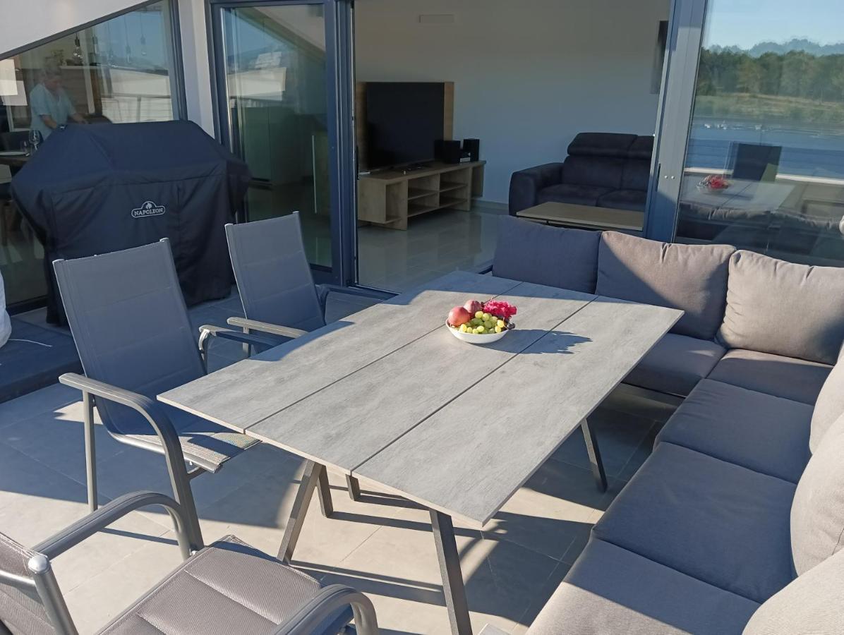 Penthouse Sunset Apartment เมดูลิน ภายนอก รูปภาพ
