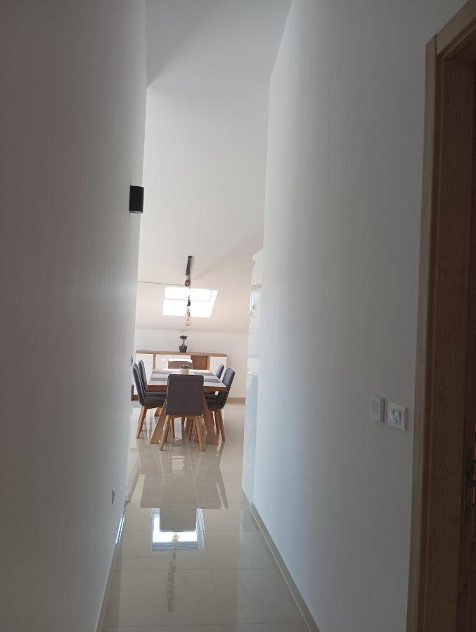 Penthouse Sunset Apartment เมดูลิน ภายนอก รูปภาพ